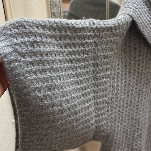 Sweater - Picture 4 of 7